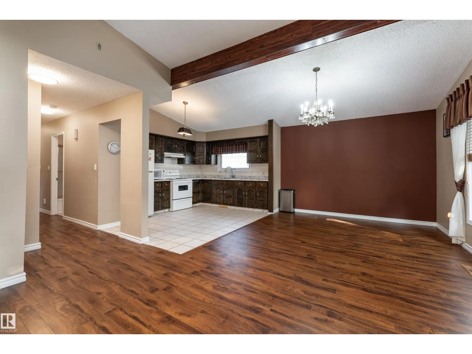 11920 45 ST NW