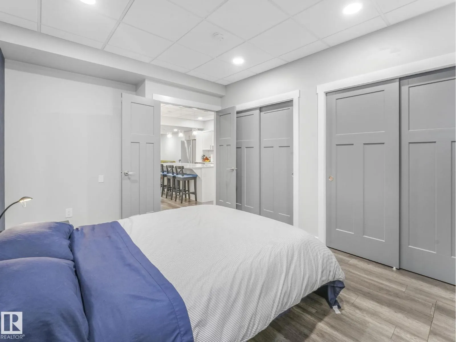 7941 83 AV NW