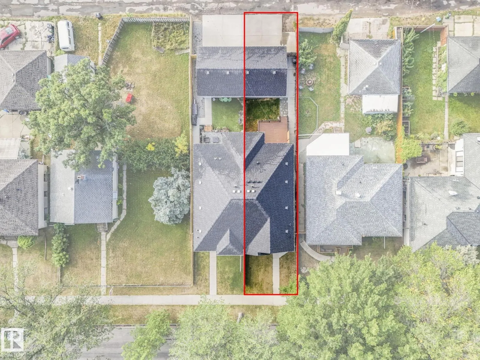 7941 83 AV NW