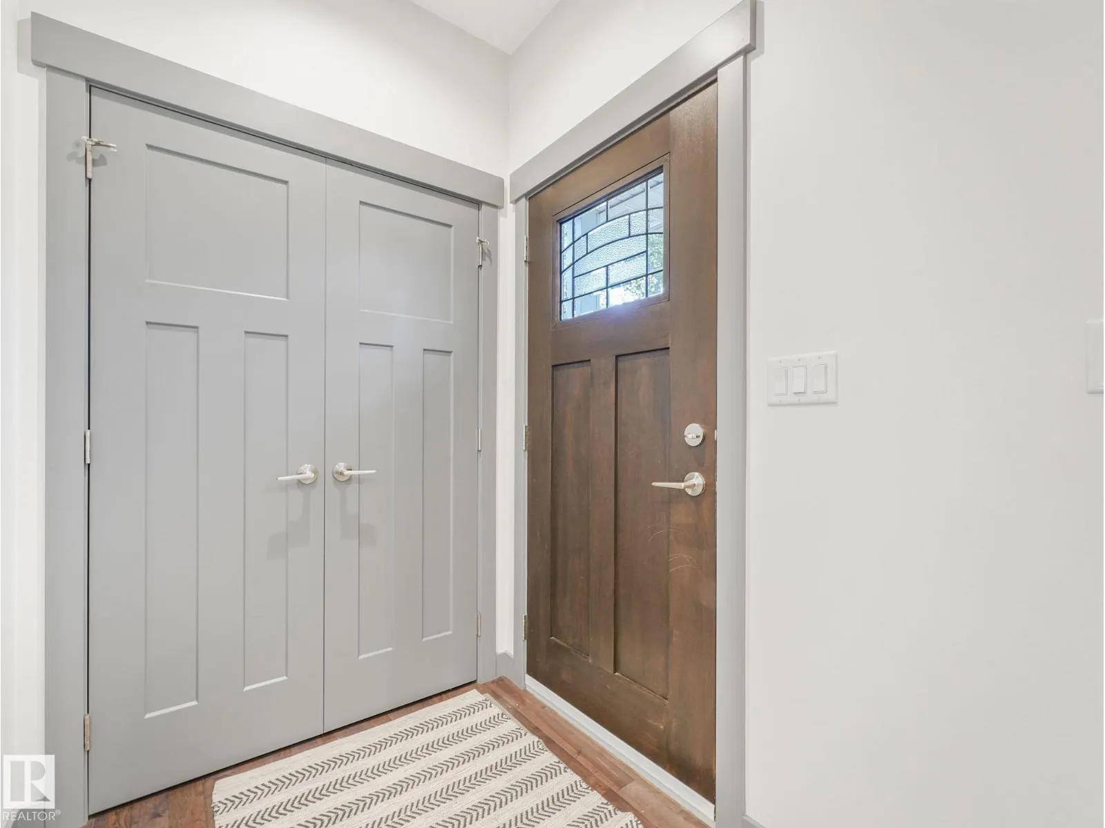7941 83 AV NW