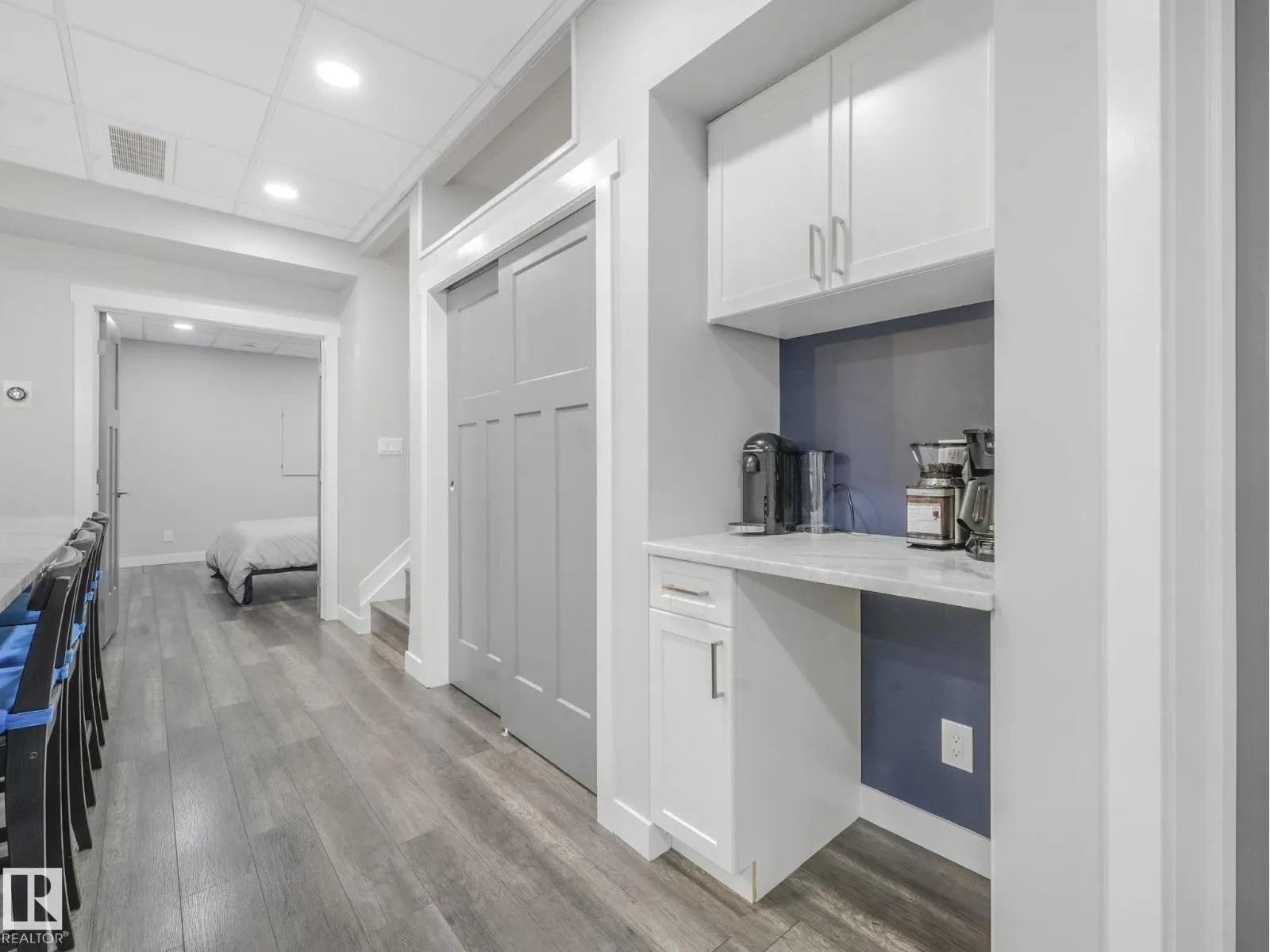 7941 83 AV NW