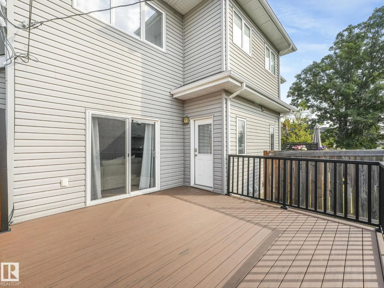 7941 83 AV NW