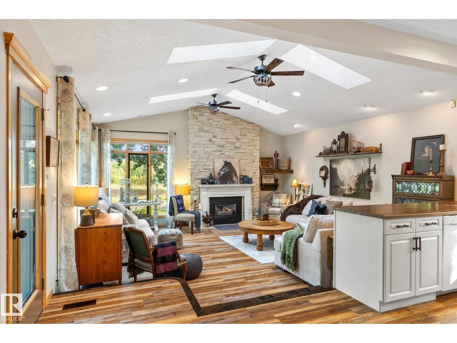 #171 51268 RGE ROAD 204