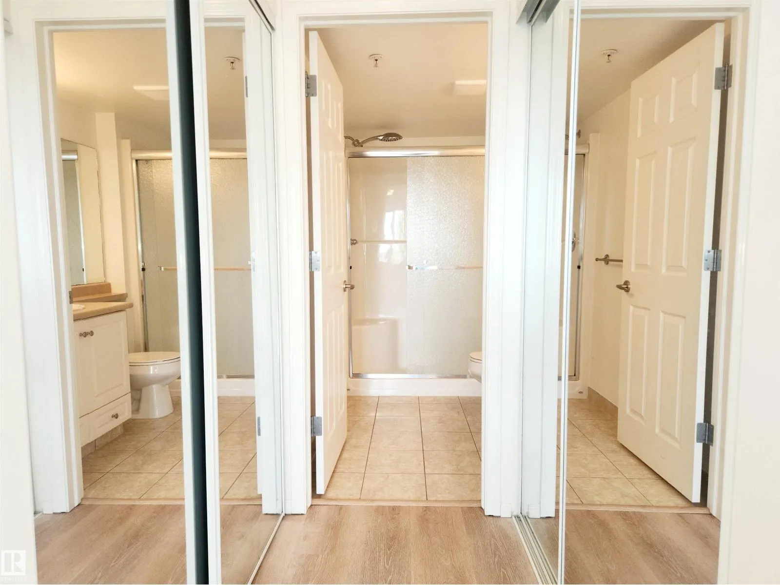 #305 13635 34 ST NW