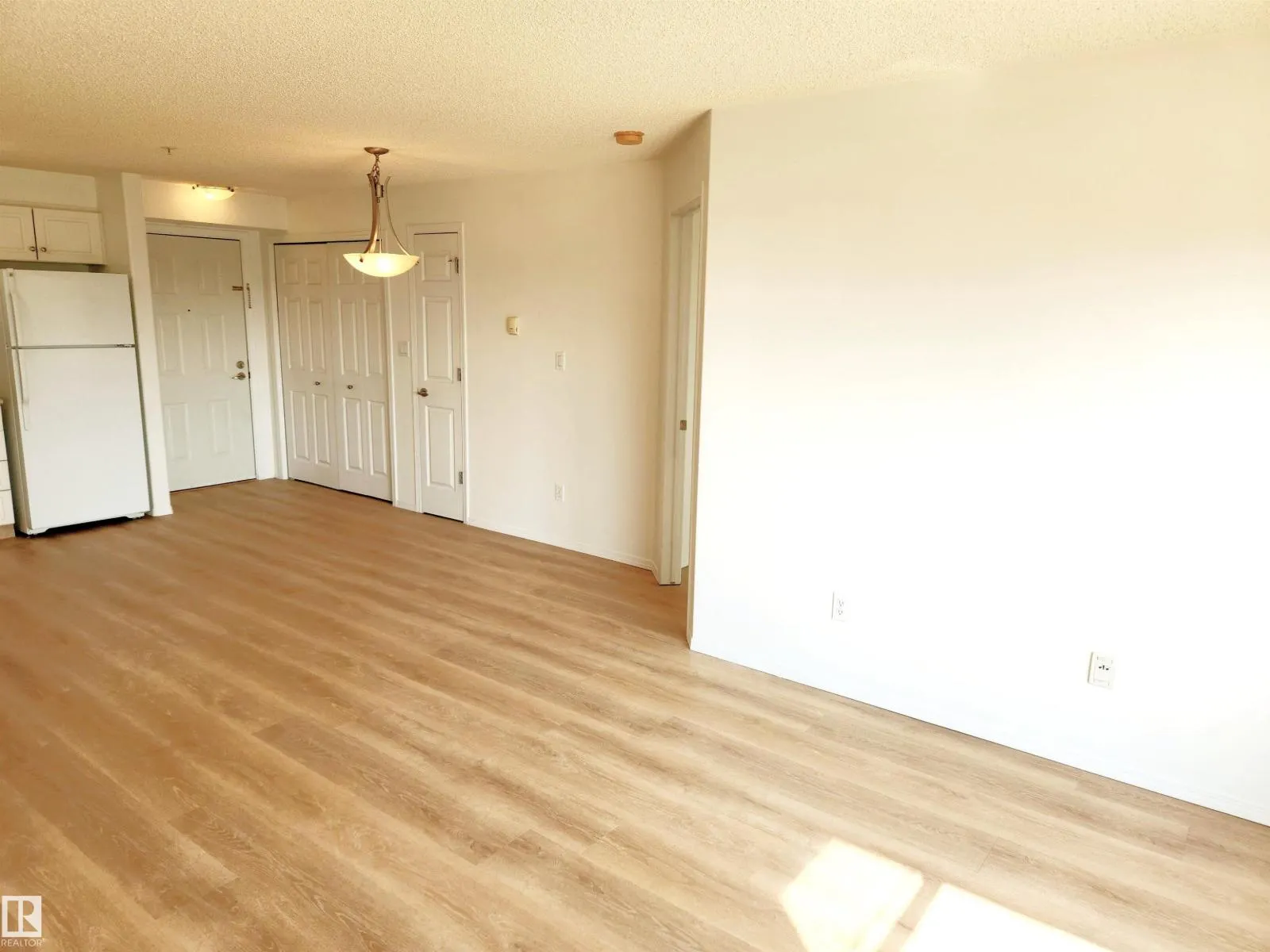 #305 13635 34 ST NW