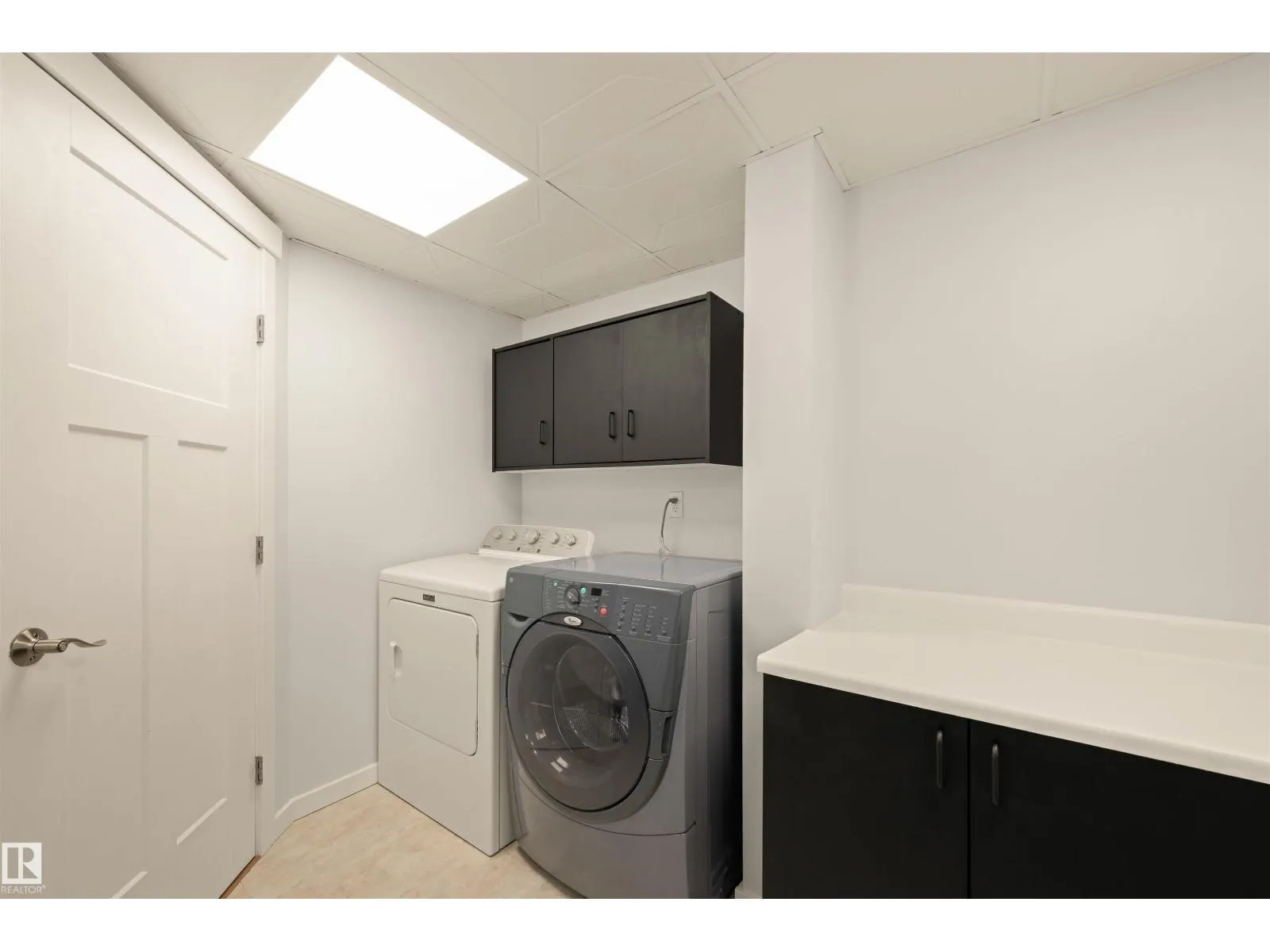 47 VENTNOR PL