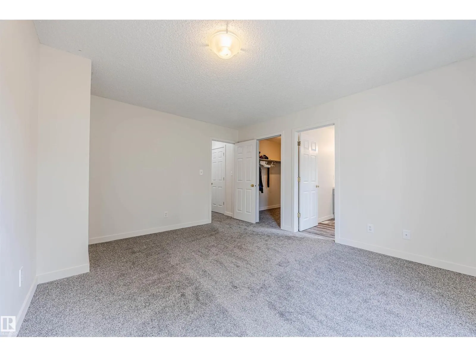 17622 96 AV NW