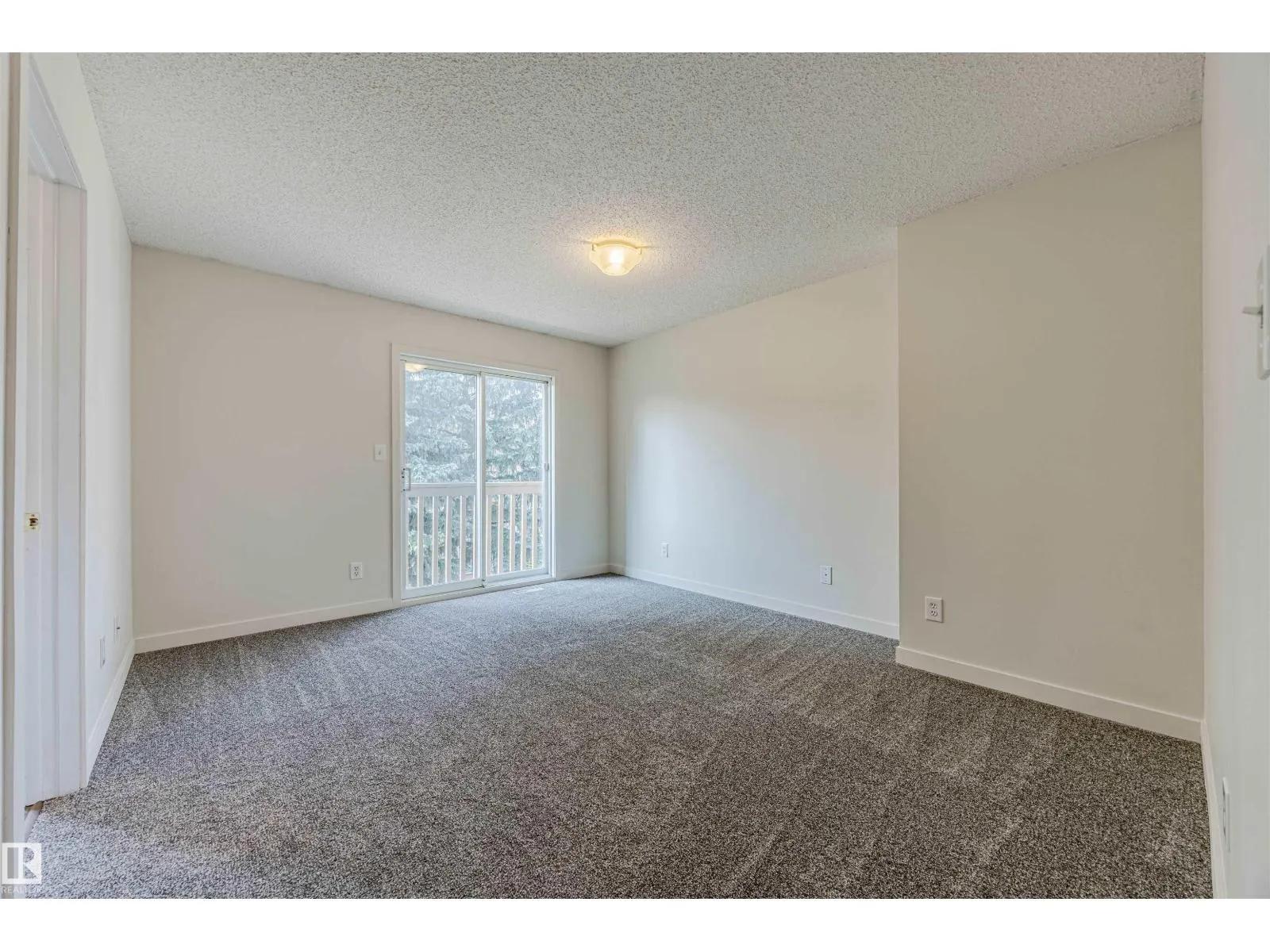 17622 96 AV NW