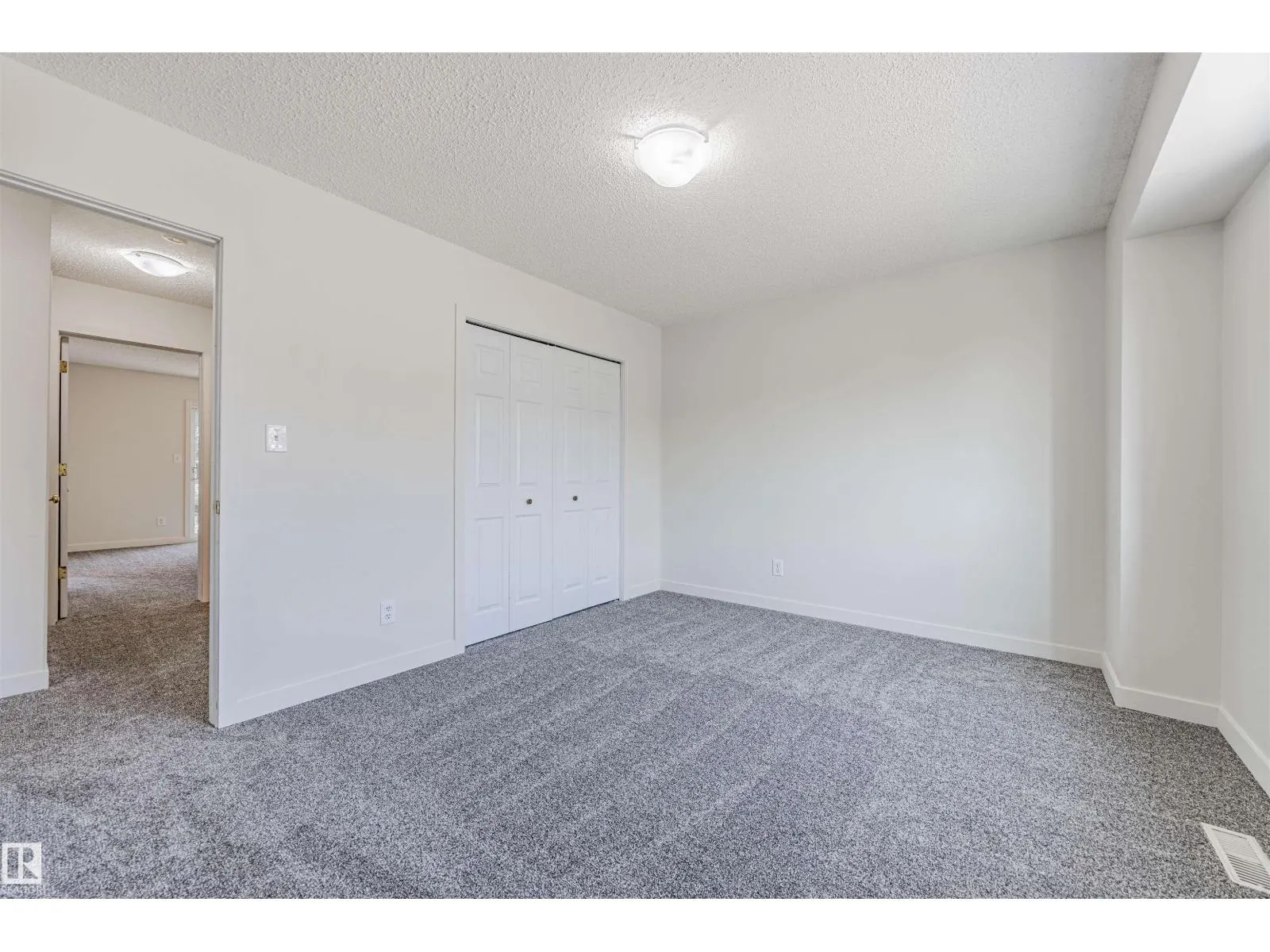 17622 96 AV NW