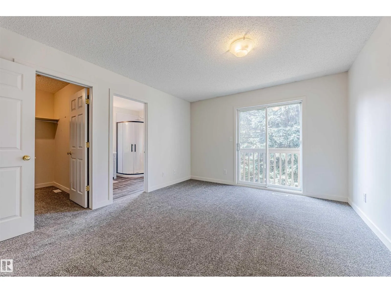17622 96 AV NW