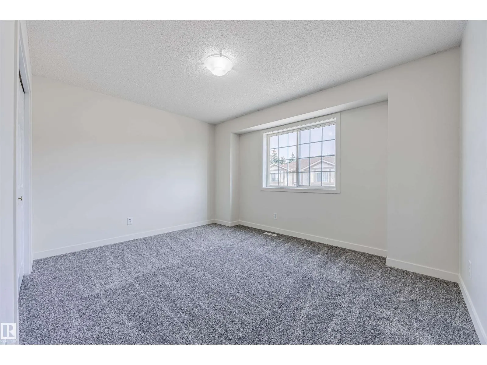 17622 96 AV NW