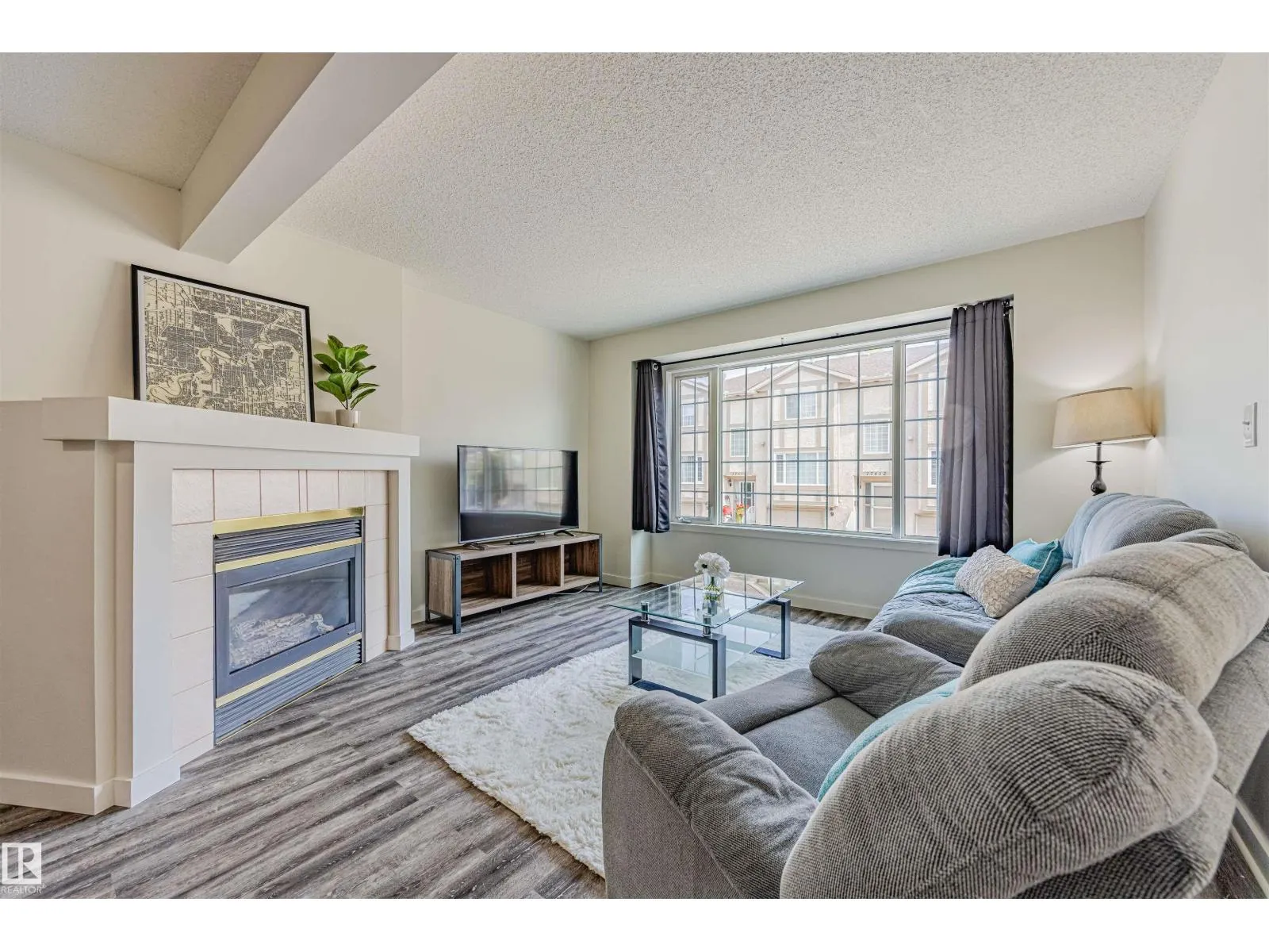 17622 96 AV NW