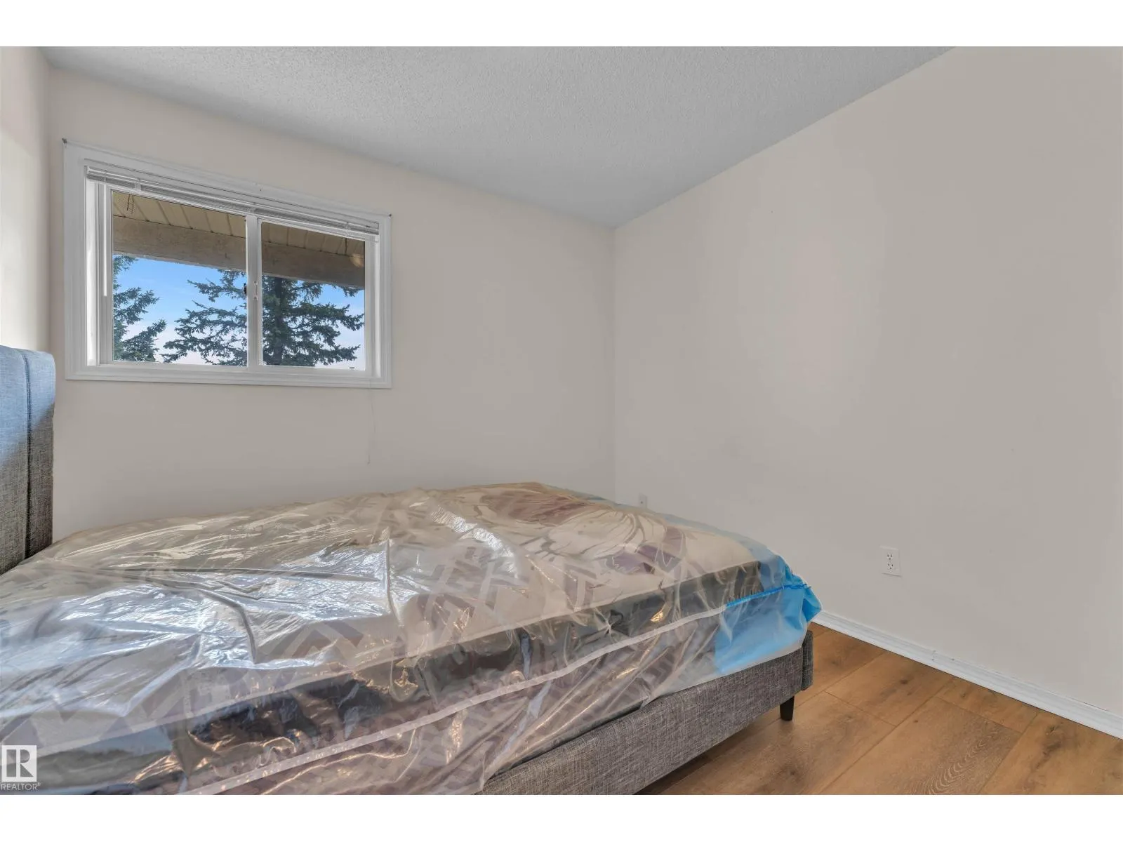 #306 18020 95 AV NW