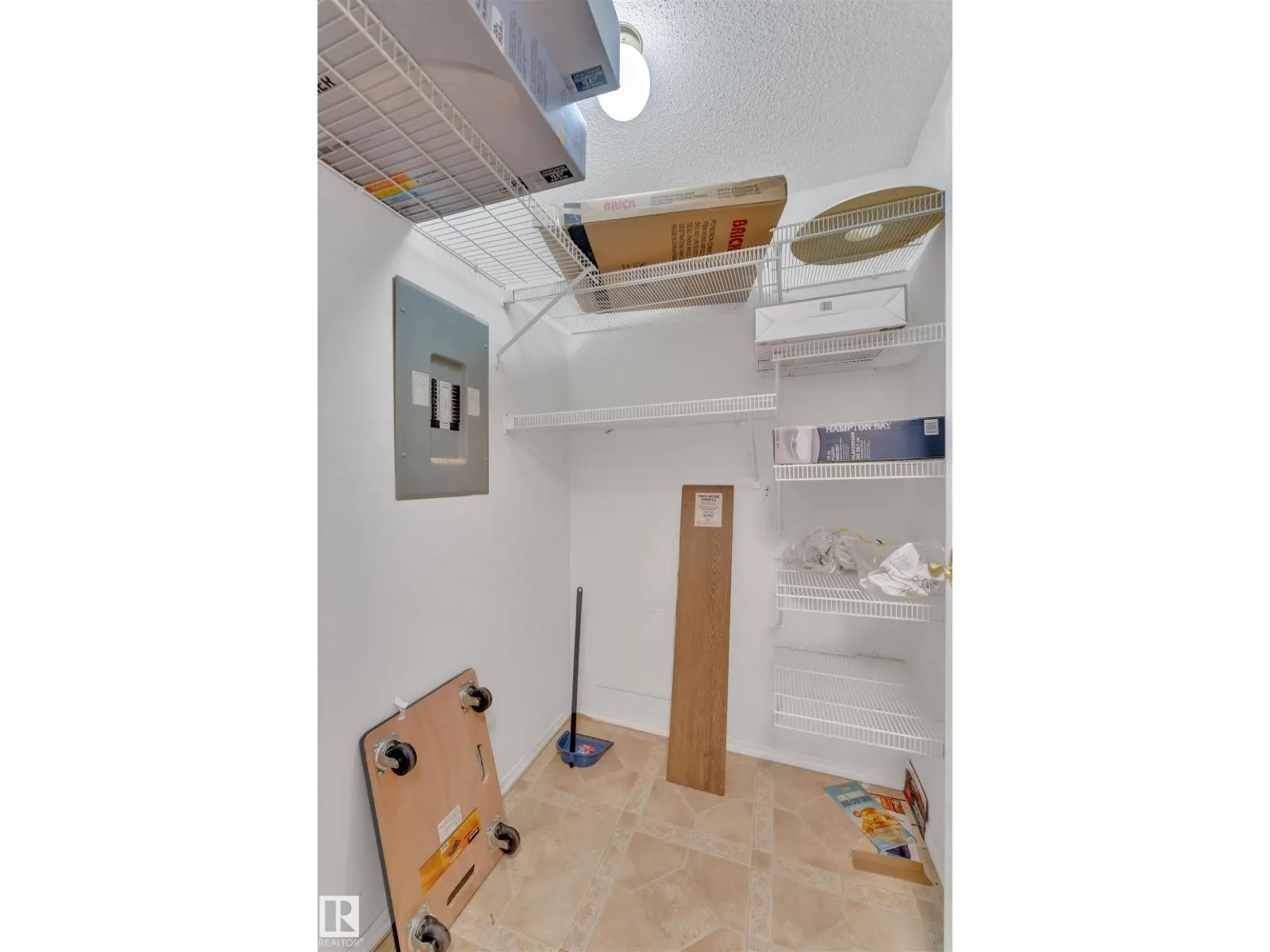 #306 18020 95 AV NW