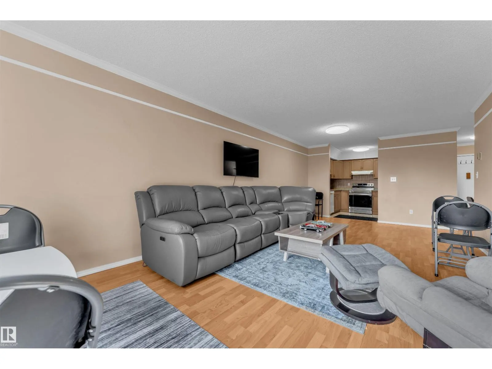 #306 18020 95 AV NW