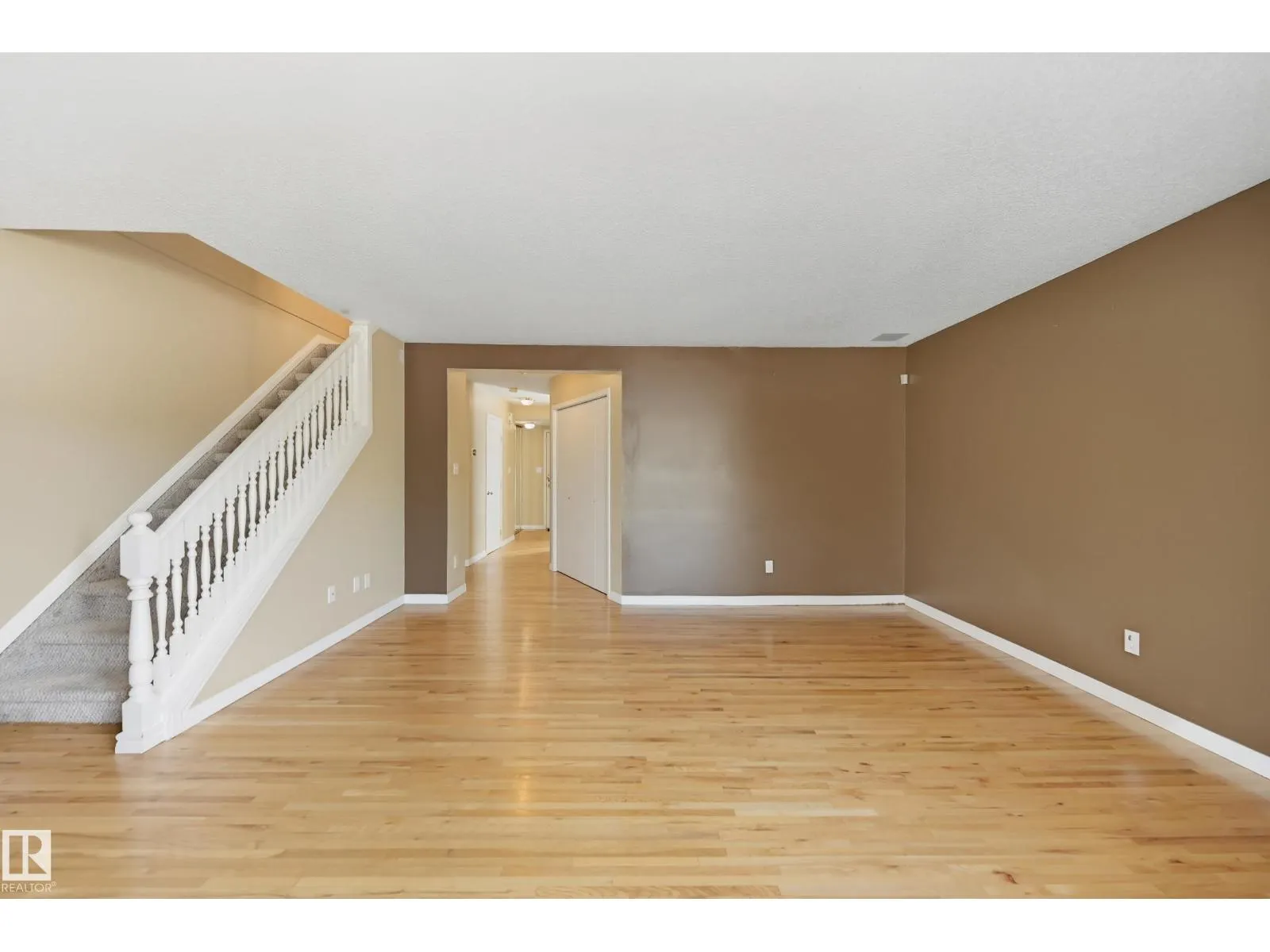 #55 603 YOUVILLE E NW