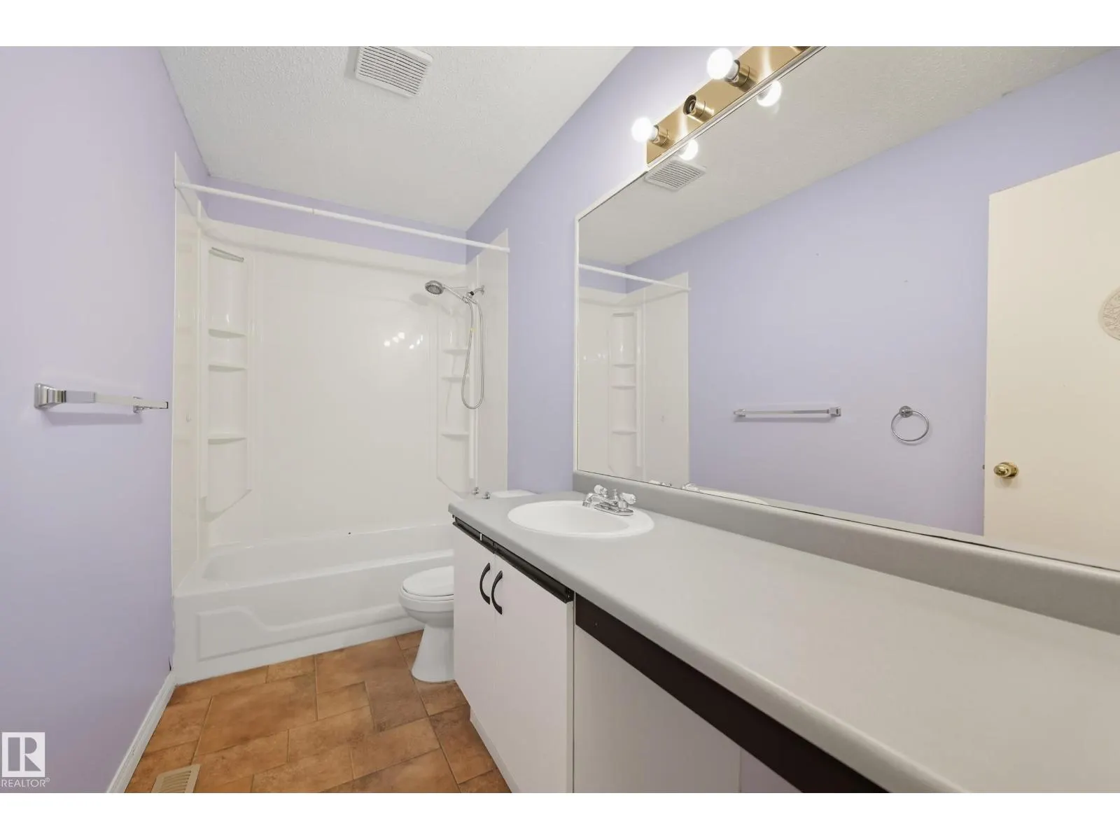 #55 603 YOUVILLE E NW