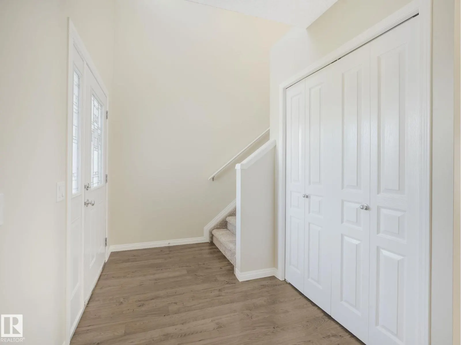 250 KLARVATTEN RD NW