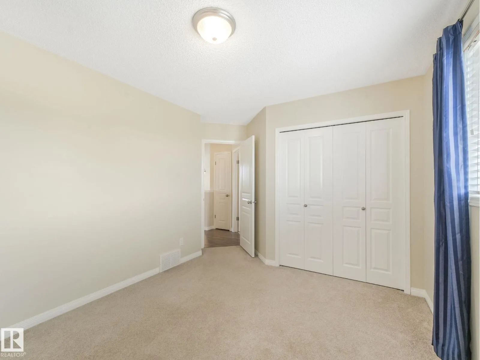250 KLARVATTEN RD NW