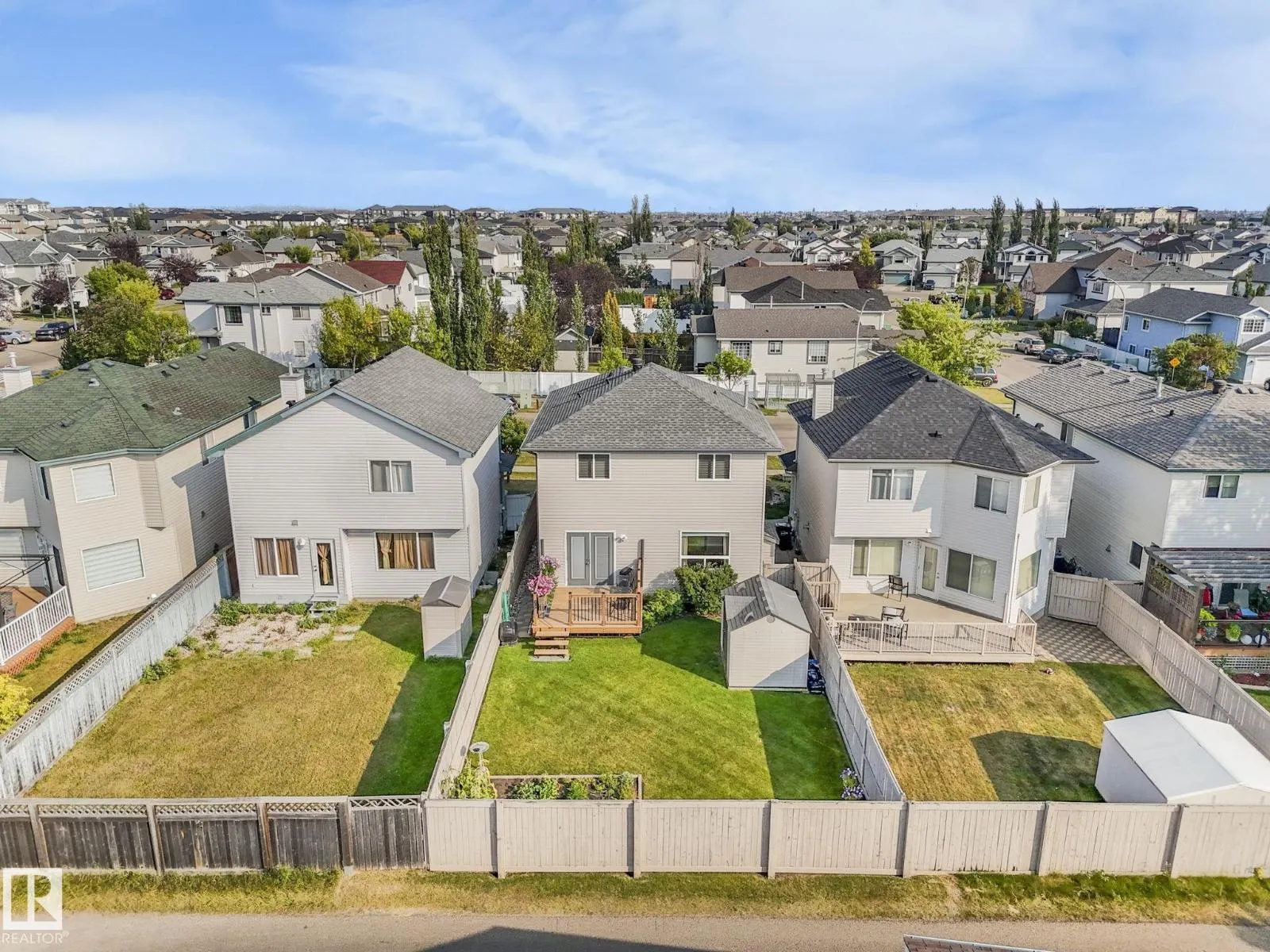 250 KLARVATTEN RD NW