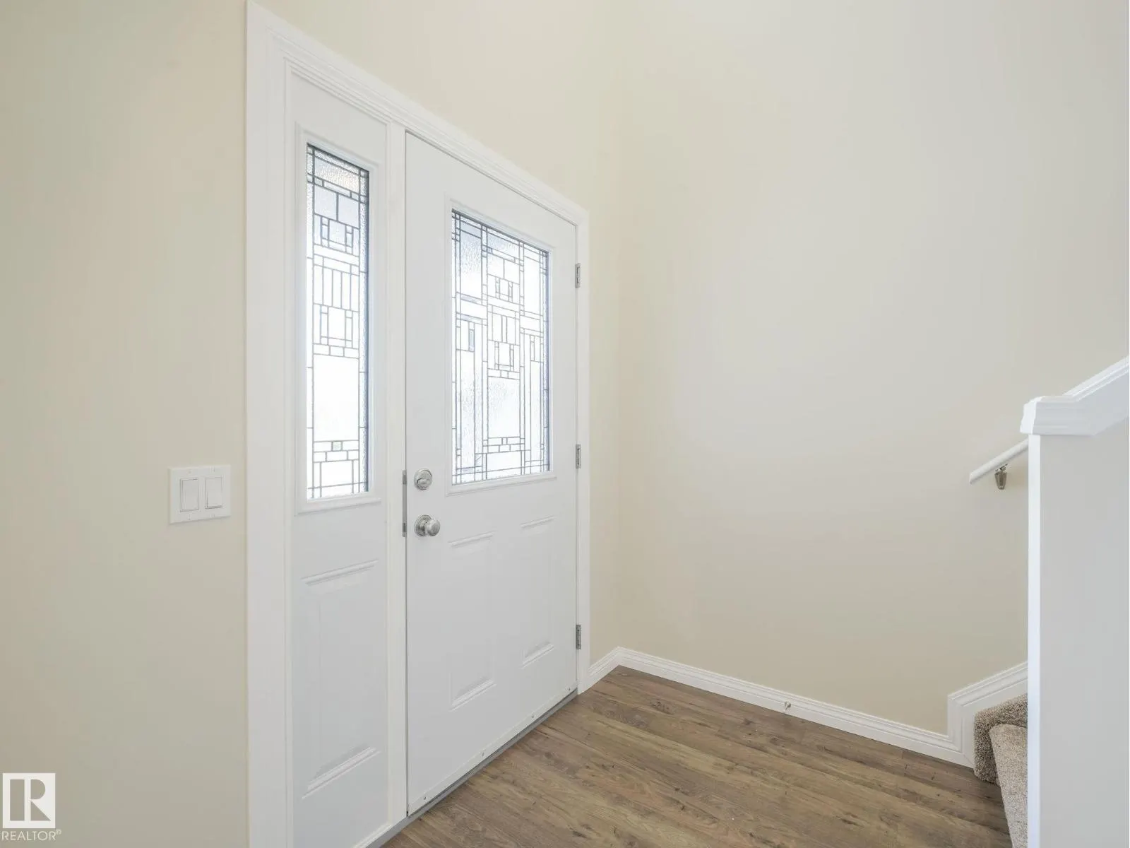 250 KLARVATTEN RD NW
