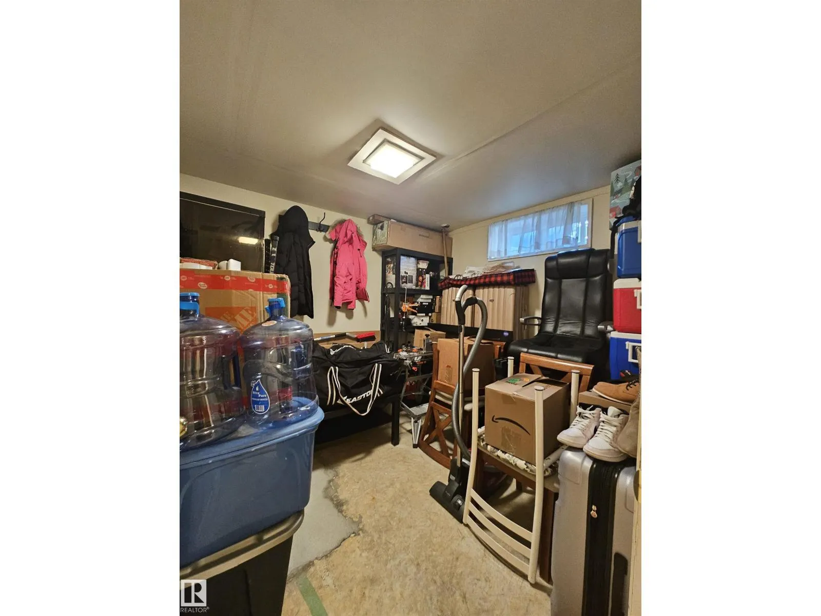 18277 84 AV NW
