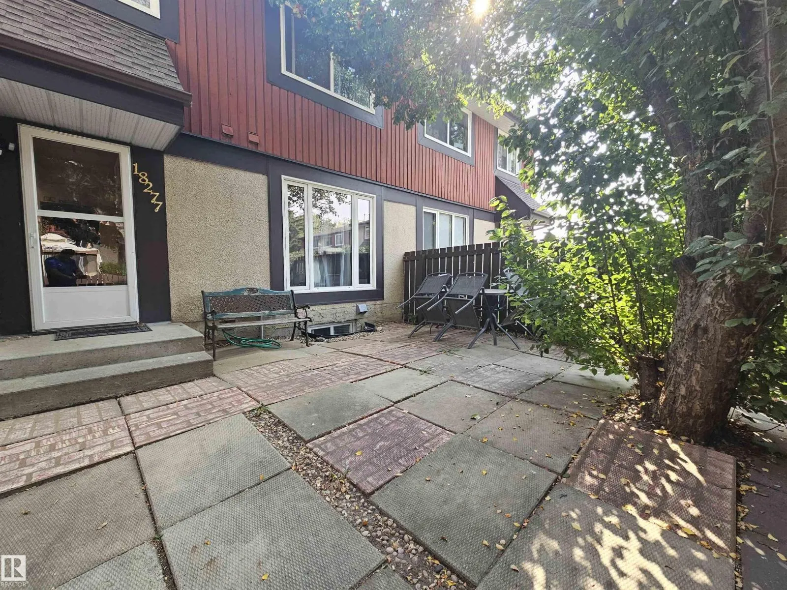 18277 84 AV NW