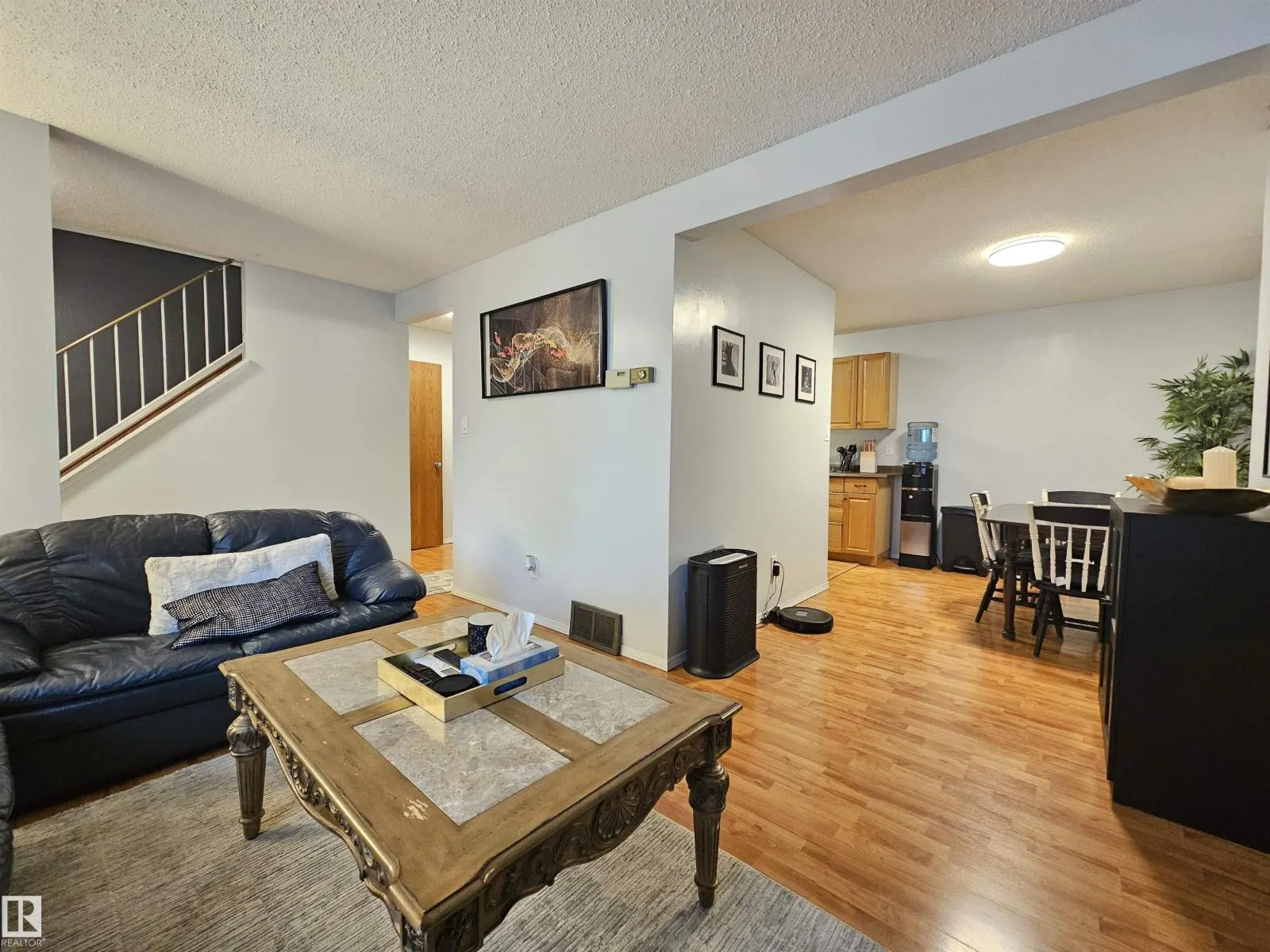 18277 84 AV NW