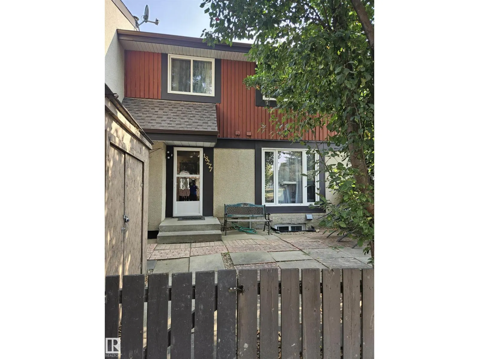 18277 84 AV NW