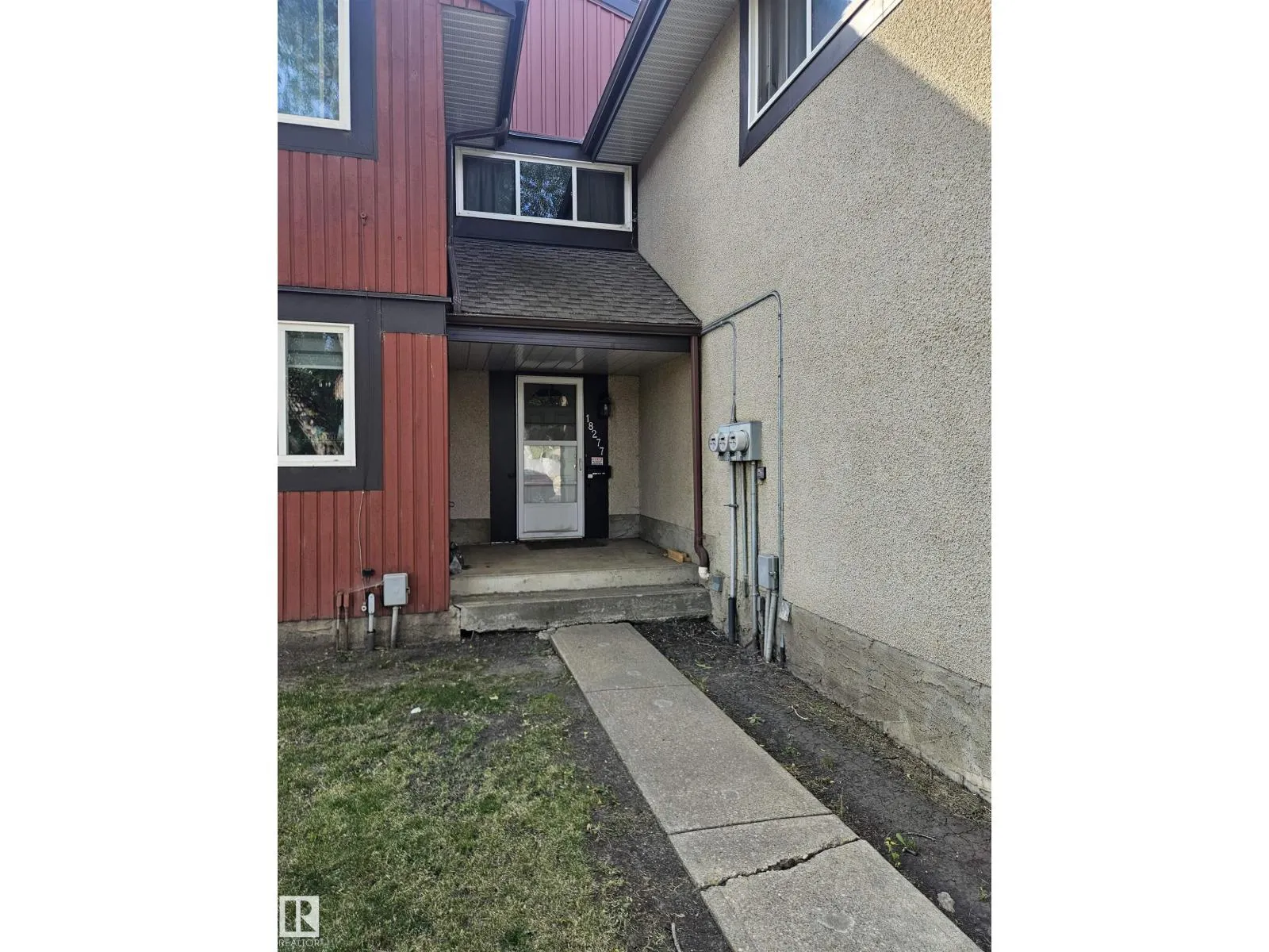 18277 84 AV NW