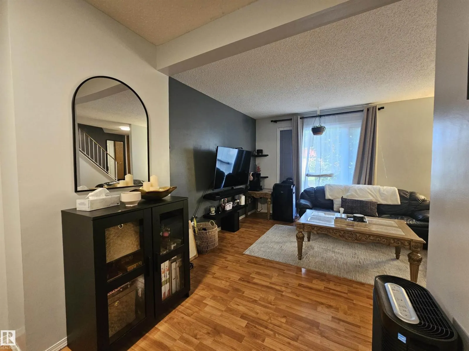 18277 84 AV NW