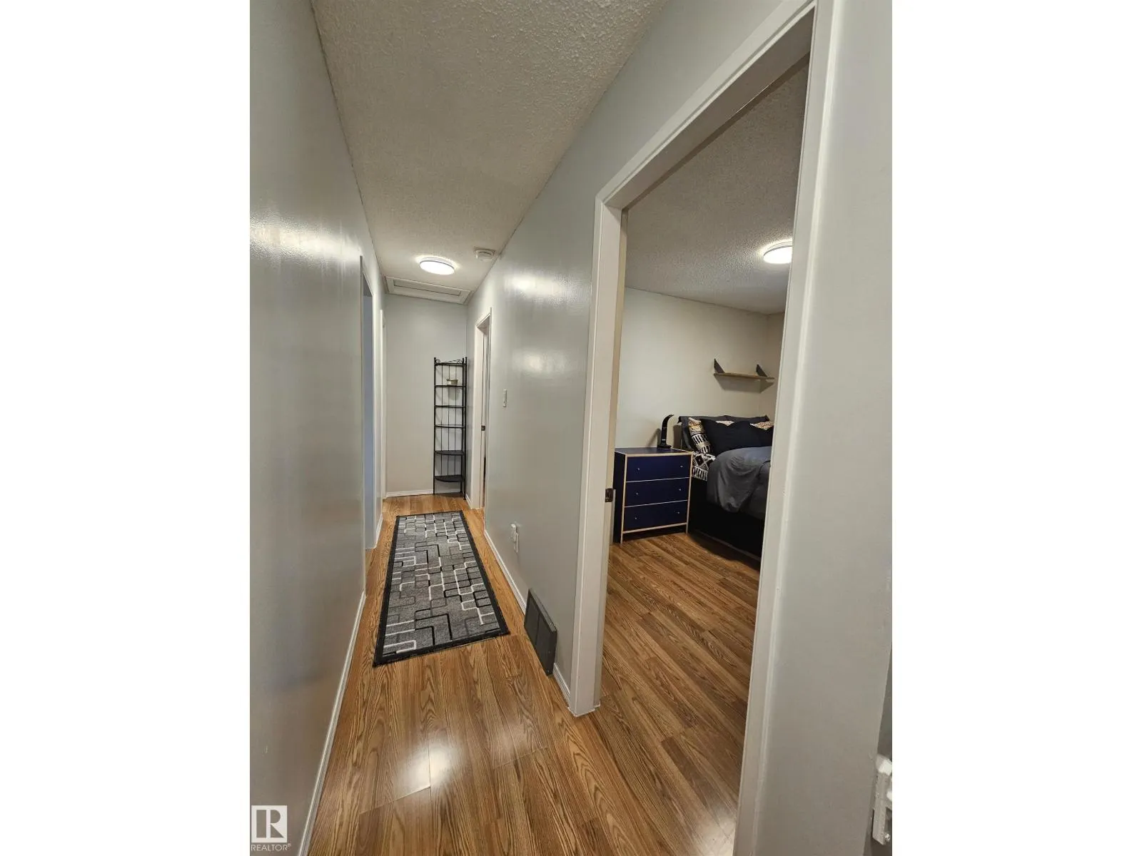 18277 84 AV NW