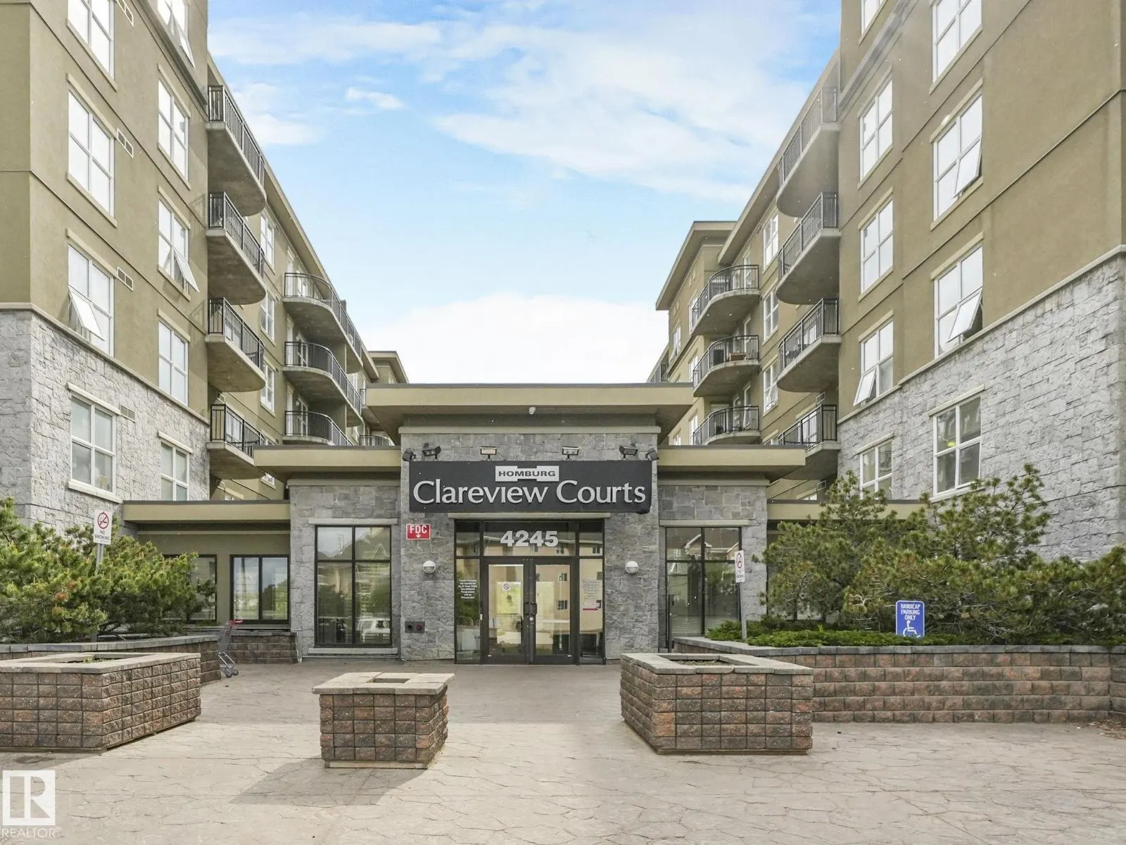 #2-116 4245 139 AV NW