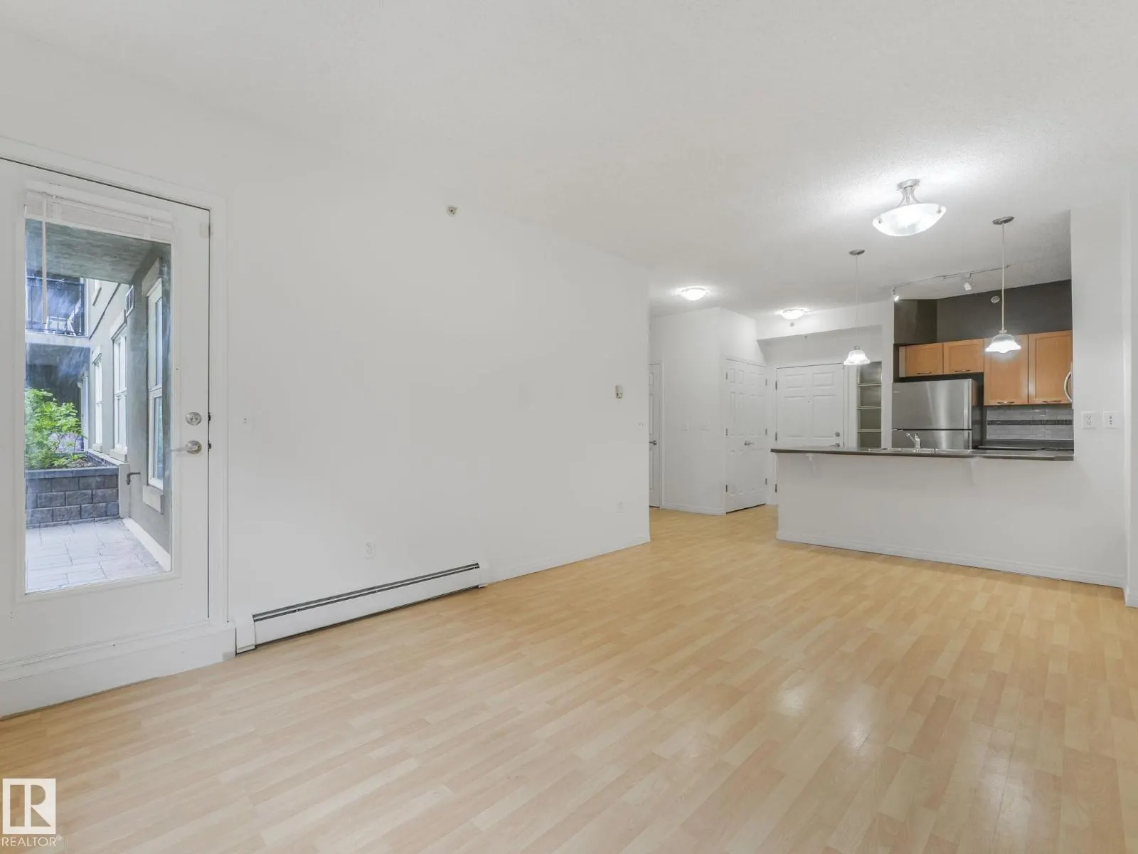 #2-116 4245 139 AV NW