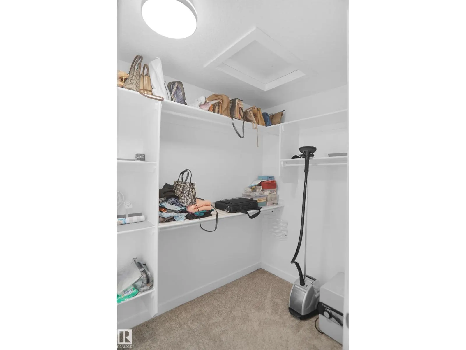 #67 723 172 ST SW