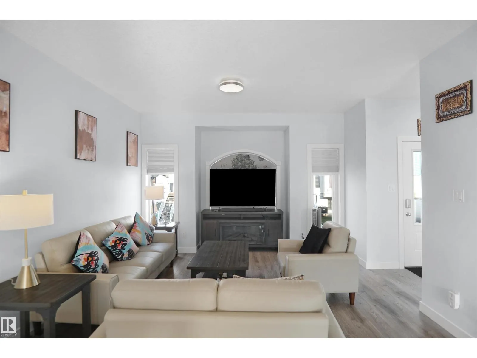 #67 723 172 ST SW
