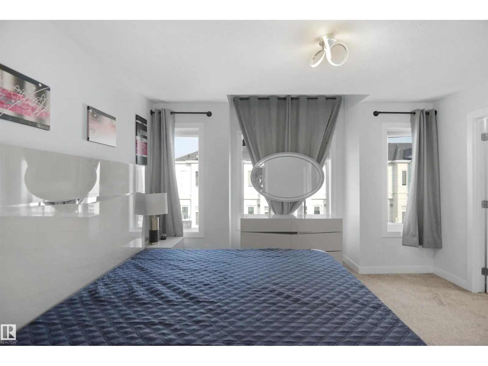 #67 723 172 ST SW