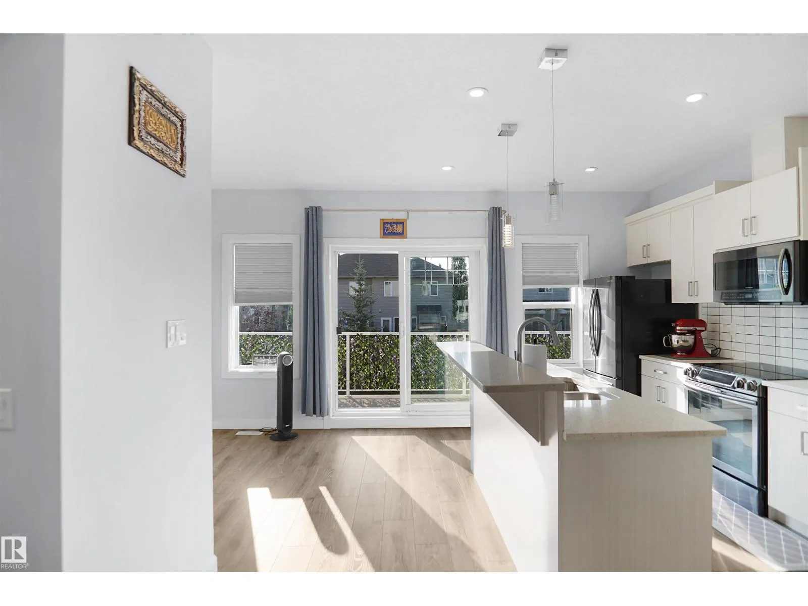 #67 723 172 ST SW