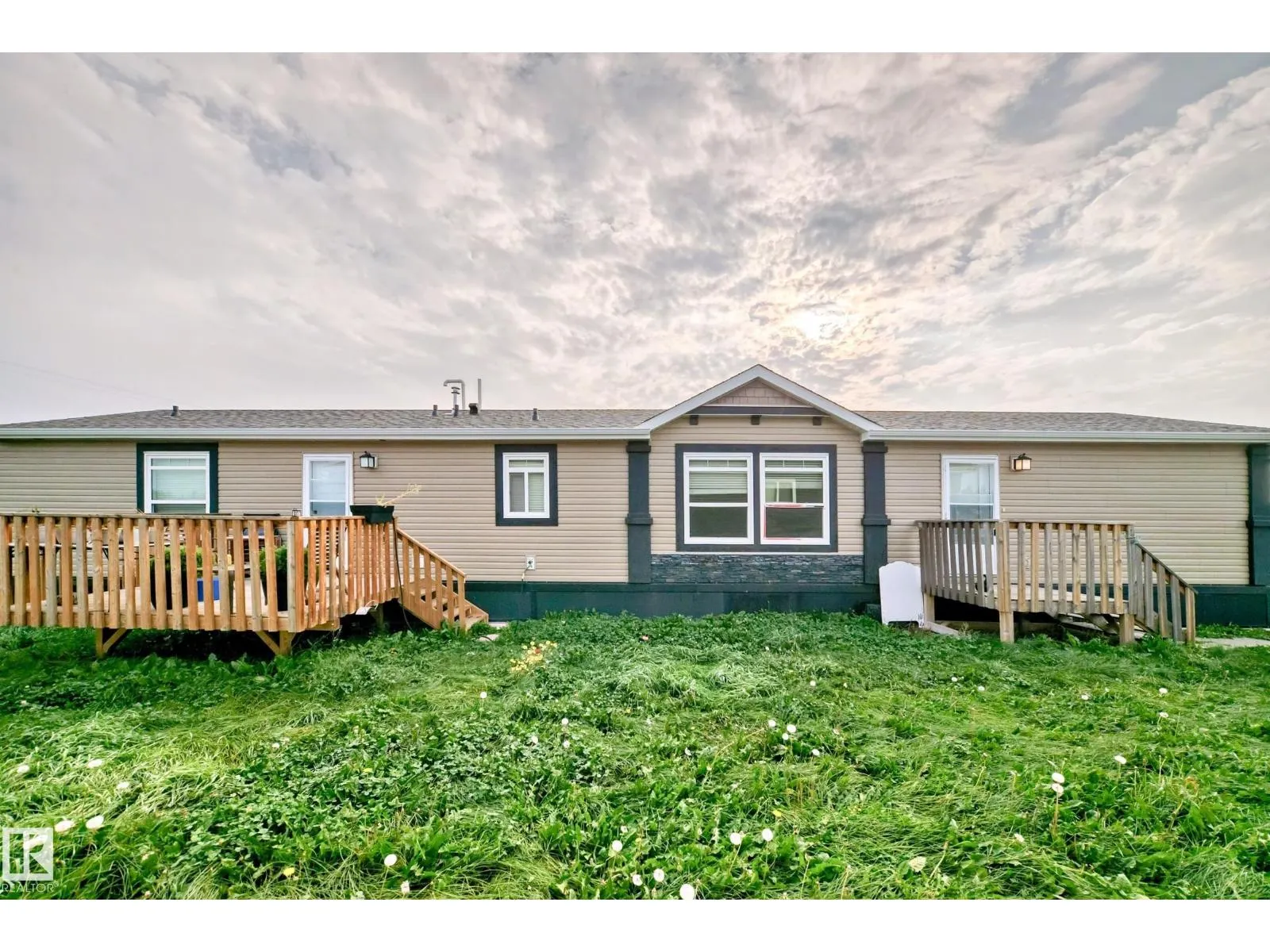 362 49301 Range Road 80 NW NW