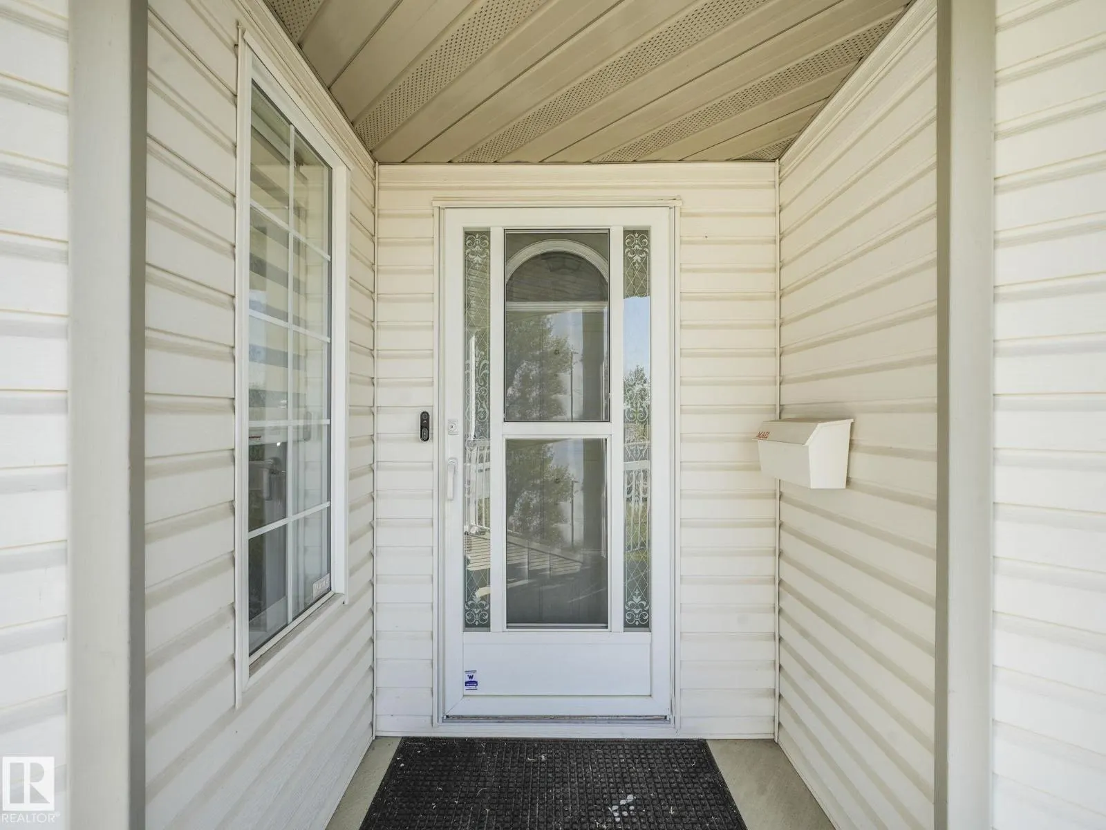 10336 178 AV NW
