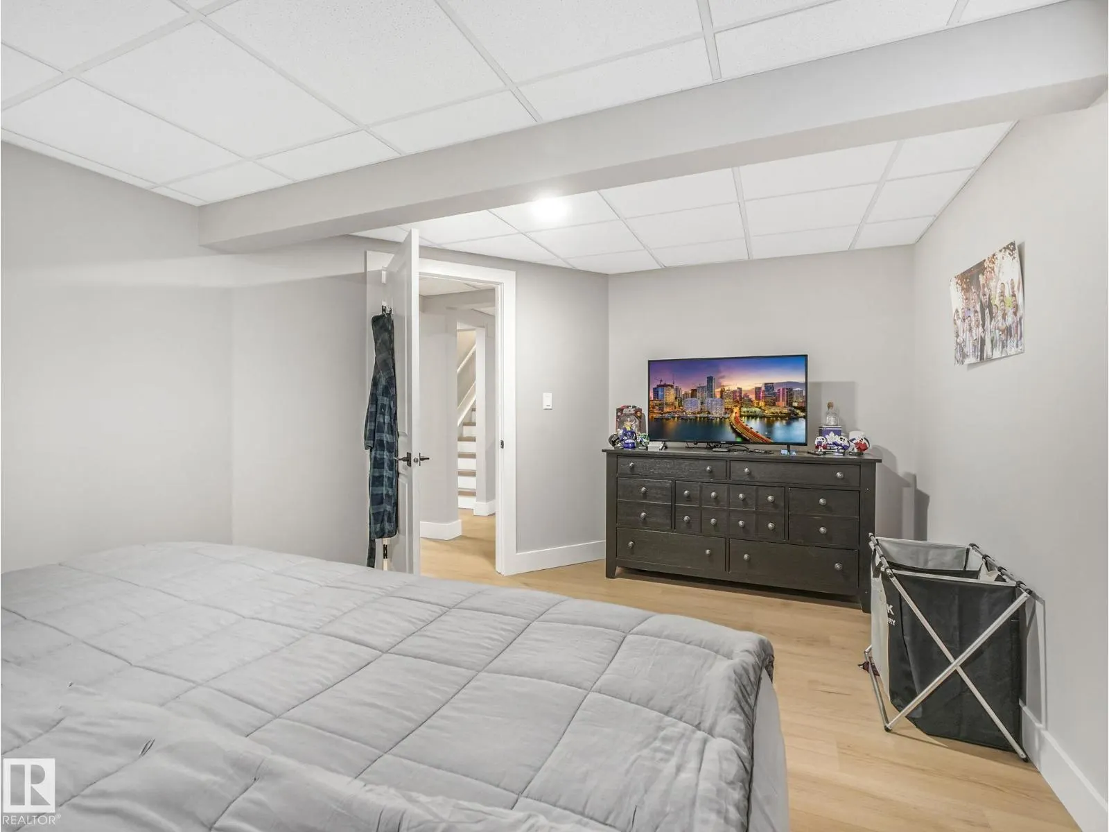 10336 178 AV NW