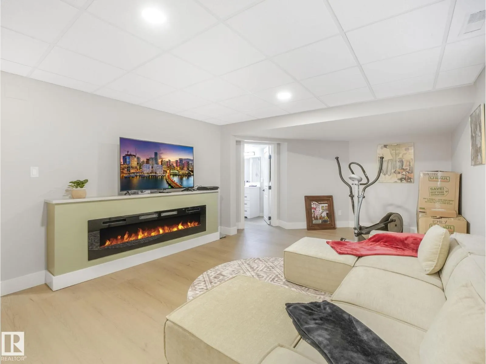 10336 178 AV NW