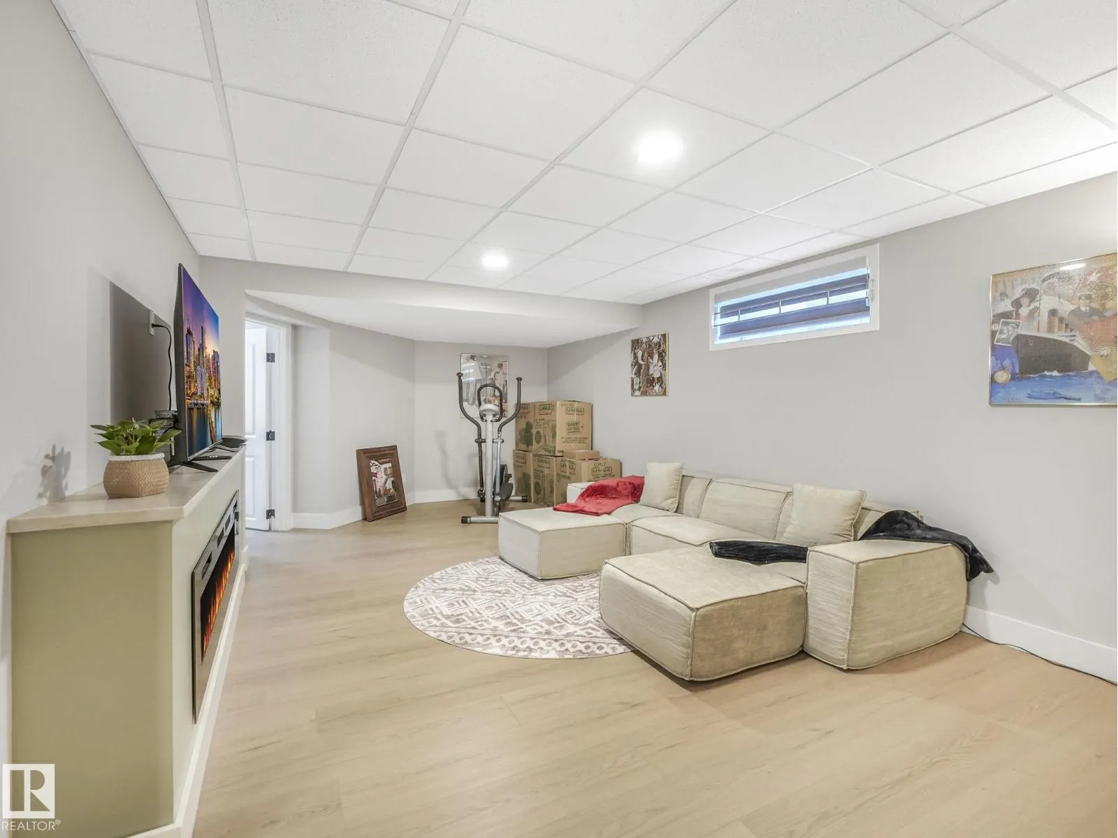 10336 178 AV NW