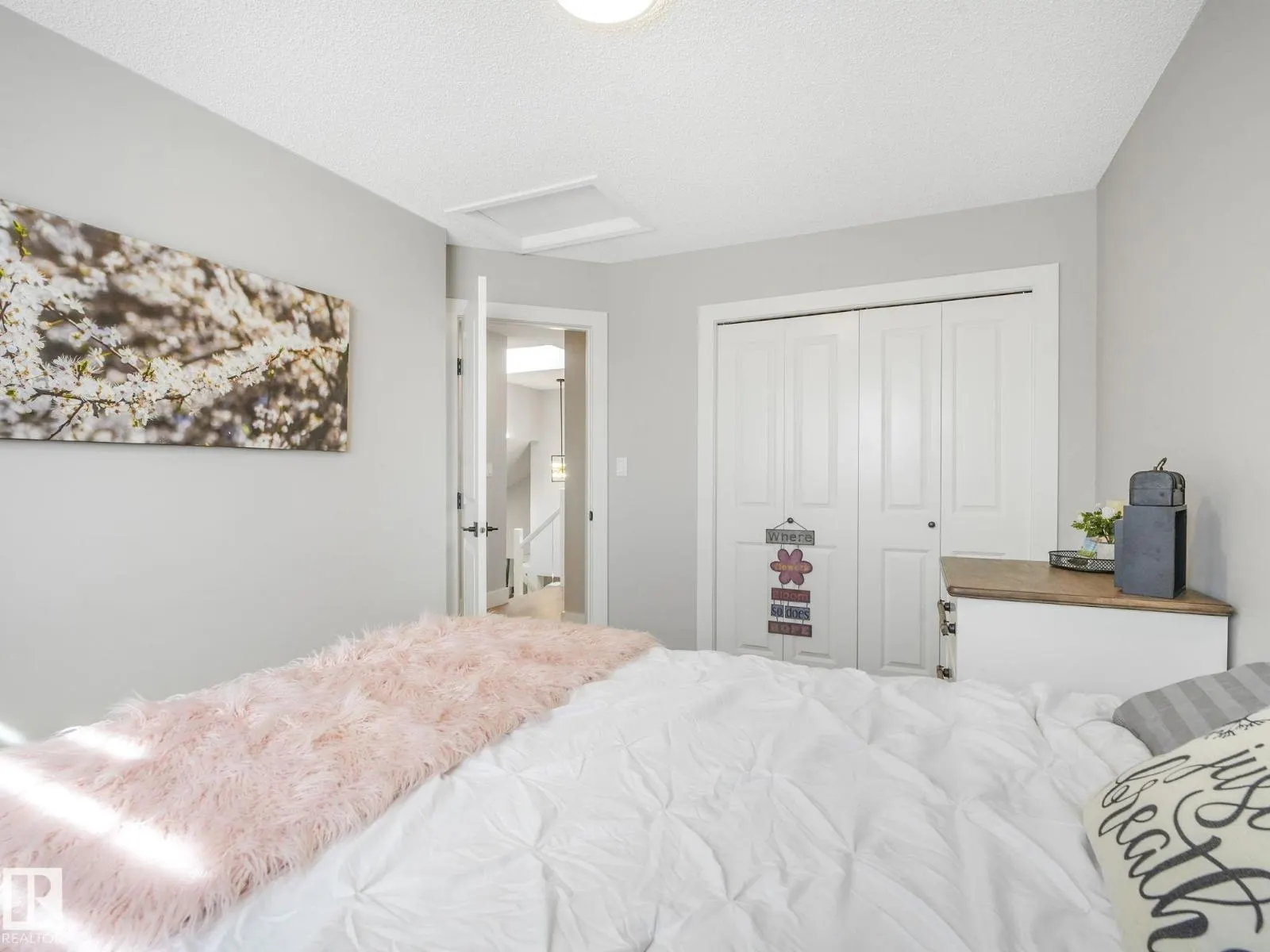 10336 178 AV NW
