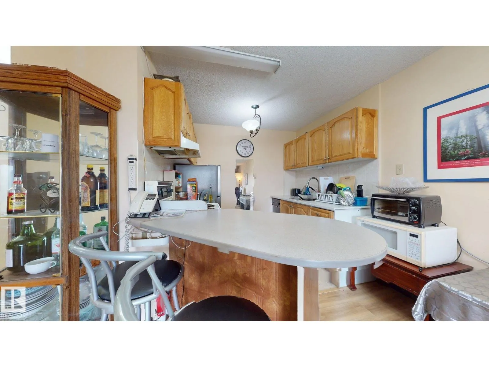 #203 9028 JASPER AV NW