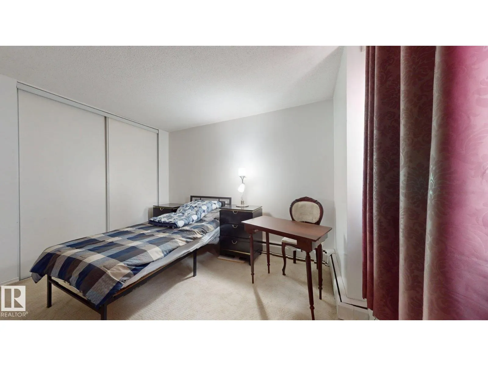 #203 9028 JASPER AV NW