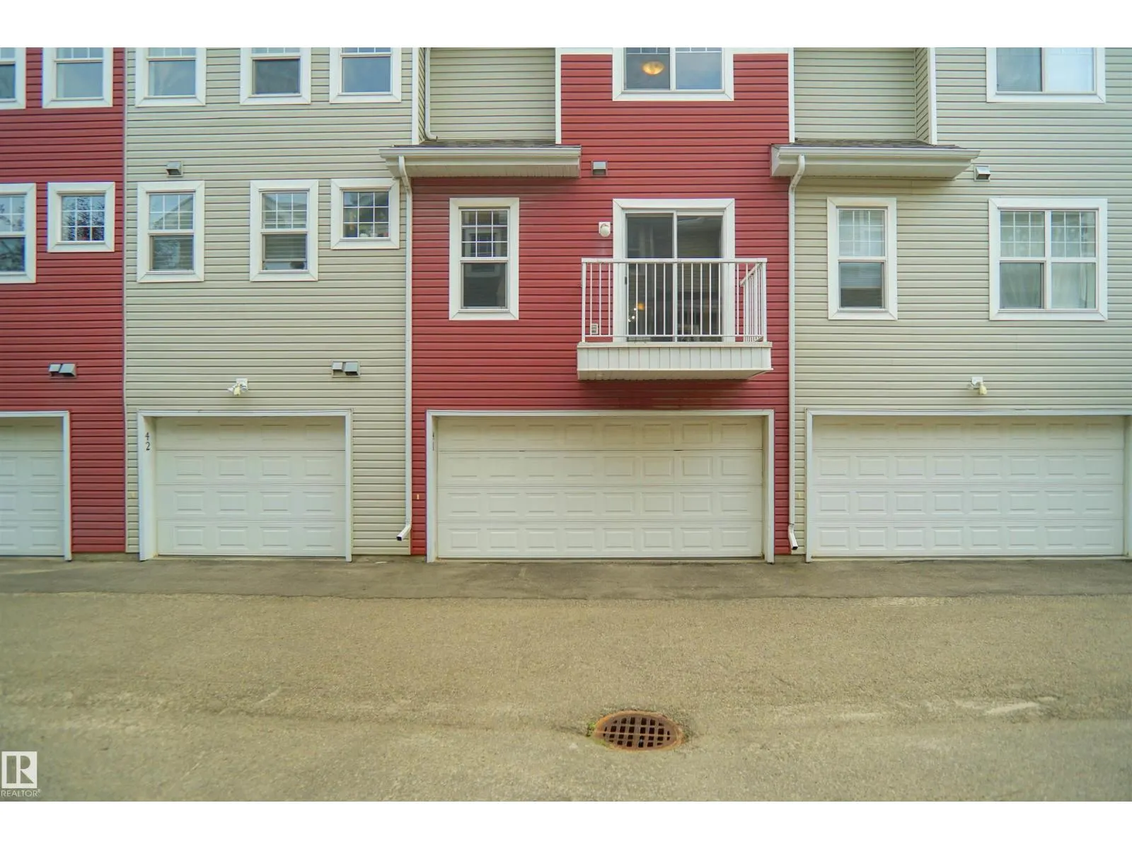 #41 5604 199 ST NW