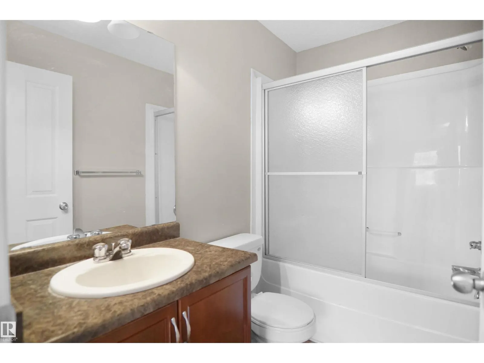 #41 5604 199 ST NW
