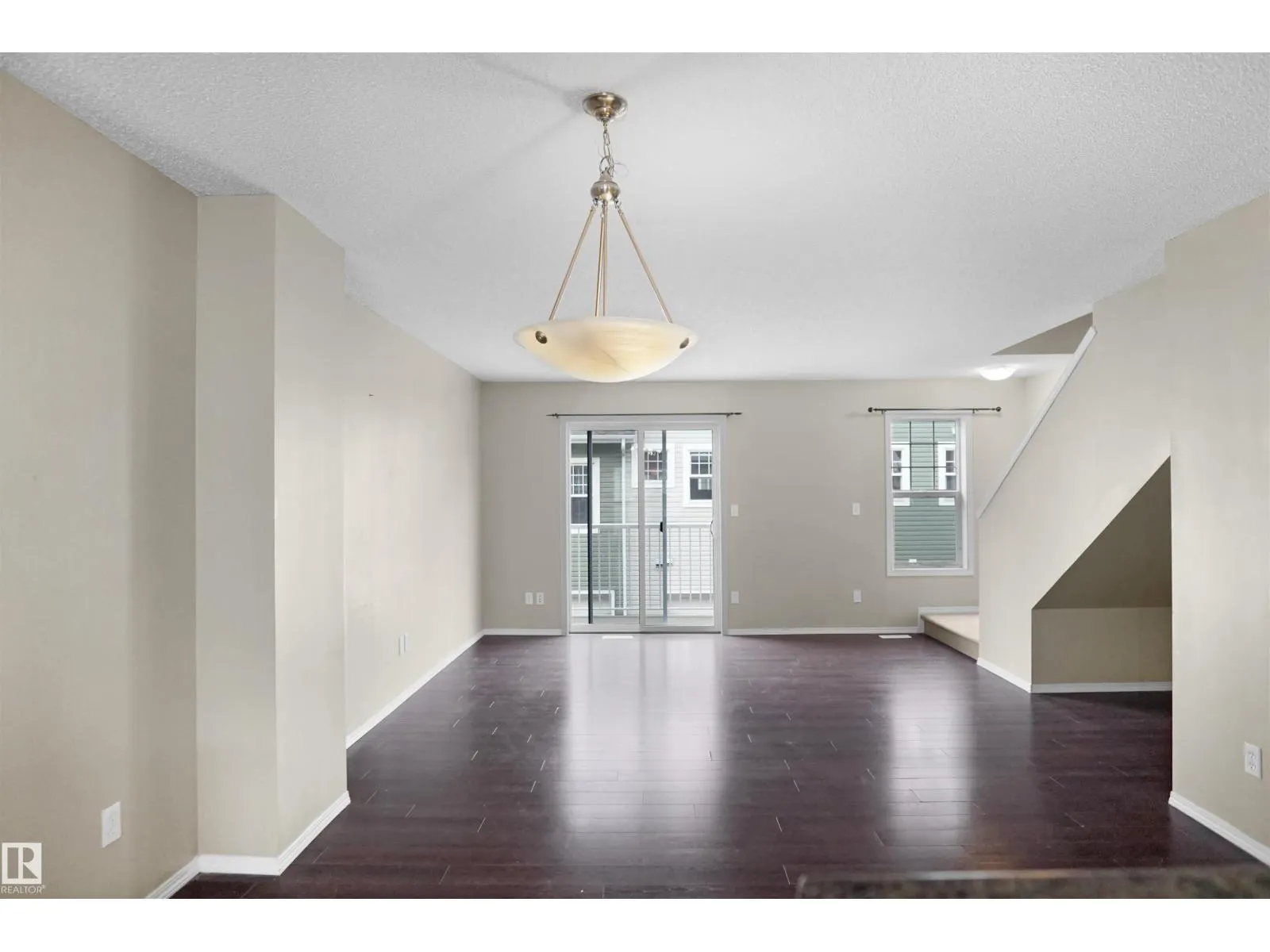 #41 5604 199 ST NW