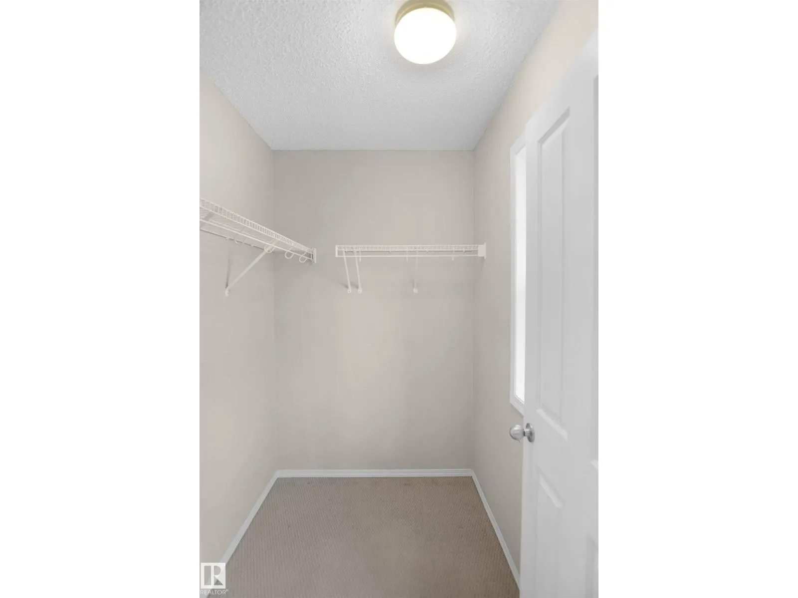 #41 5604 199 ST NW